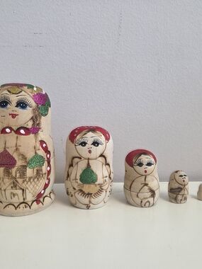 Hand-Painted Russian Nesting Dolls Set with Red and Green Accents 2x
